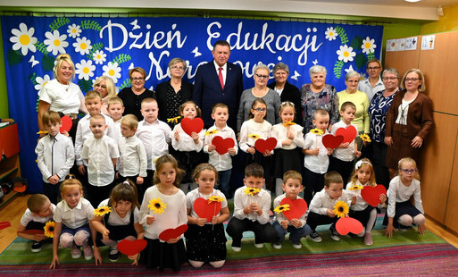 Zdjęcie do Dzień Edukacji Narodowej w Przedszkolu Nr 5 im. Jasia i Małgosi w Płońsku&nbsp;